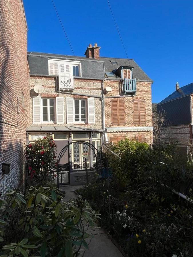 Maison Familiale De Ville A Étretat Eksteriør billede